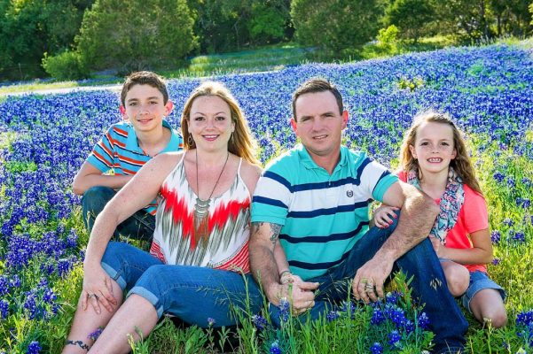 Family Session in Bluebonnets