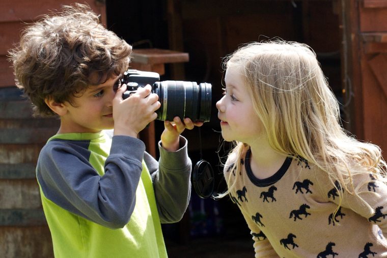 5 First Steps in Teaching Photography To Your Kid
